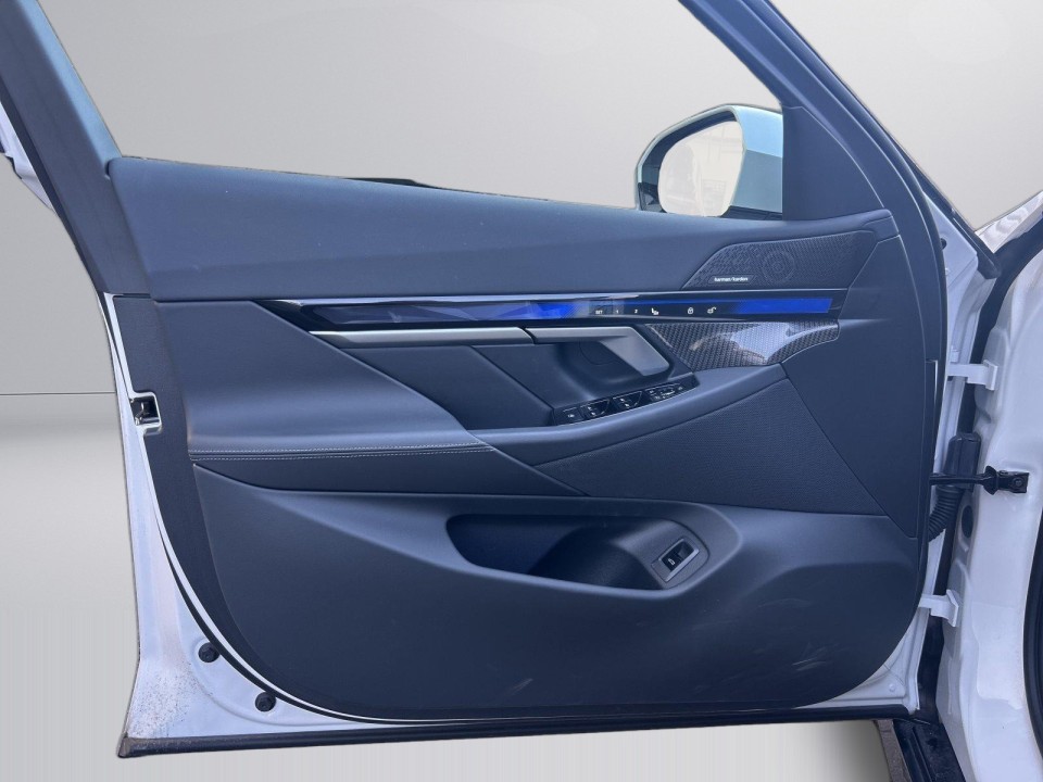 BMW Seria 5 520d xDrive - foto 12