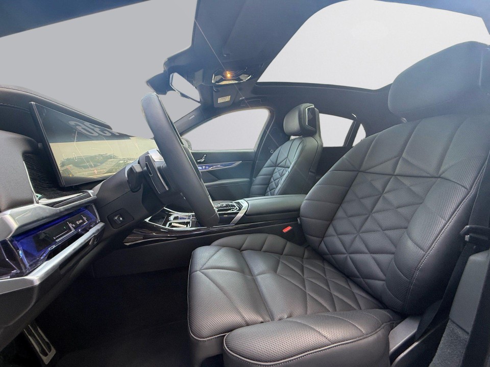 BMW Seria 7 740D XDRIVE - foto 6