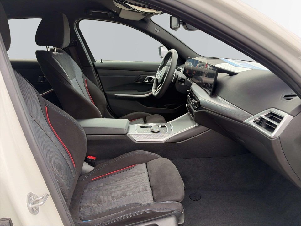 BMW Seria 3 320i xDrive M-Sport - foto 9