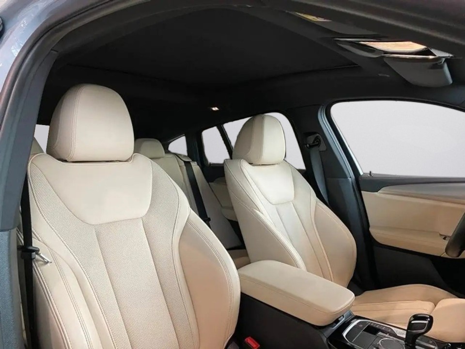 BMW X4 xDrive30i M-Sport - foto 11