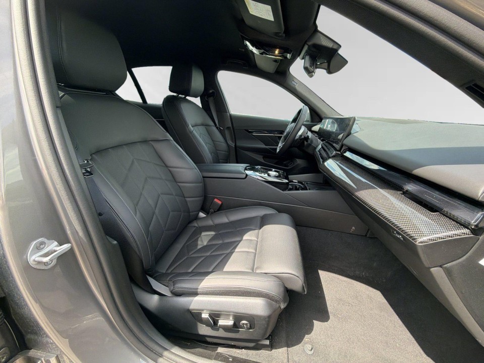 BMW Seria 5 520d xDrive - foto 6