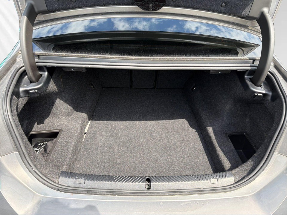 BMW Seria 5 520d xDrive - foto 16