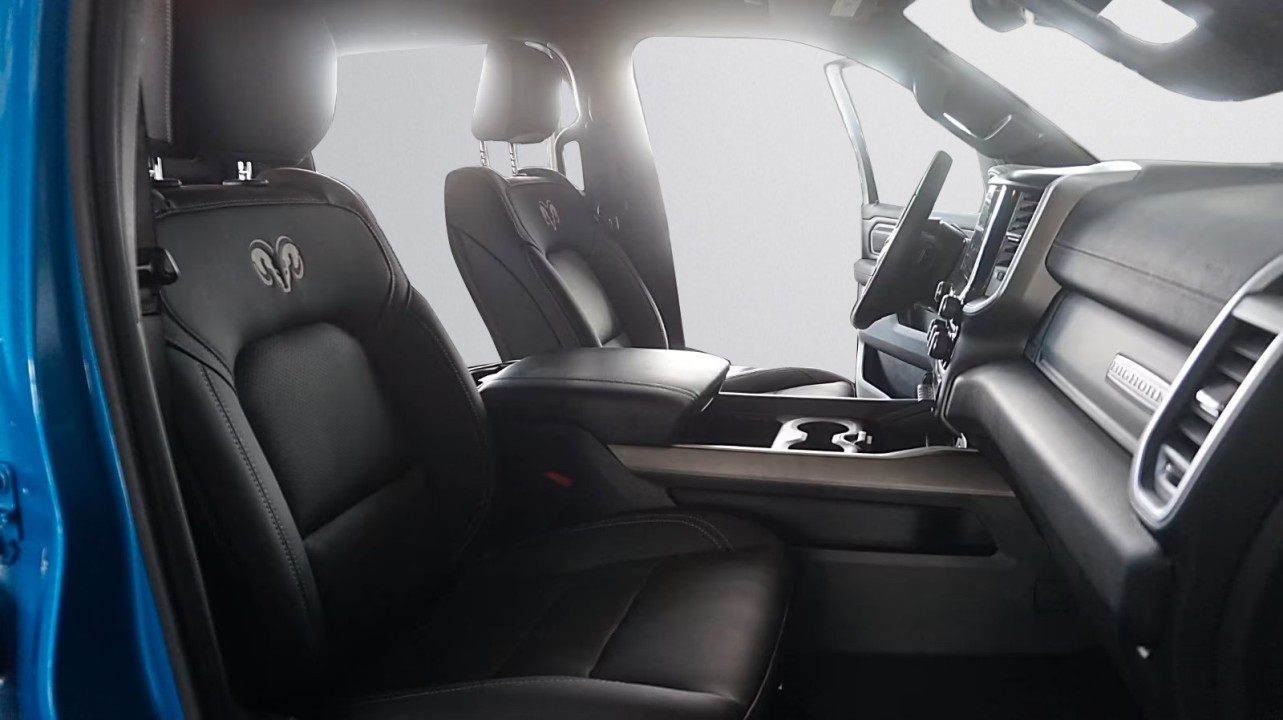 Dodge RAM 1500 - foto 12