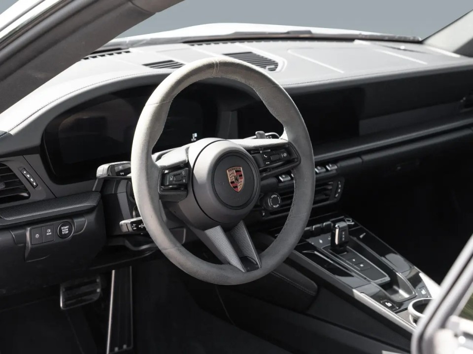 Porsche 911 Carrera - foto 8