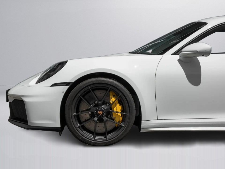Porsche 911 Carrera 4 GTS - foto 33