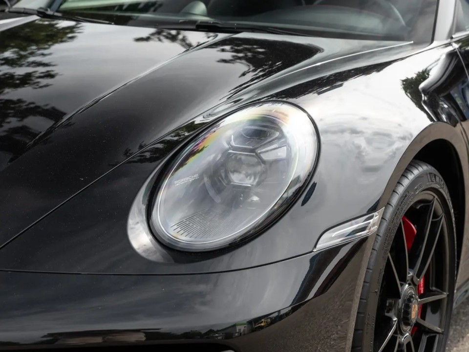 Porsche 911 Targa 4 GTS - foto 32
