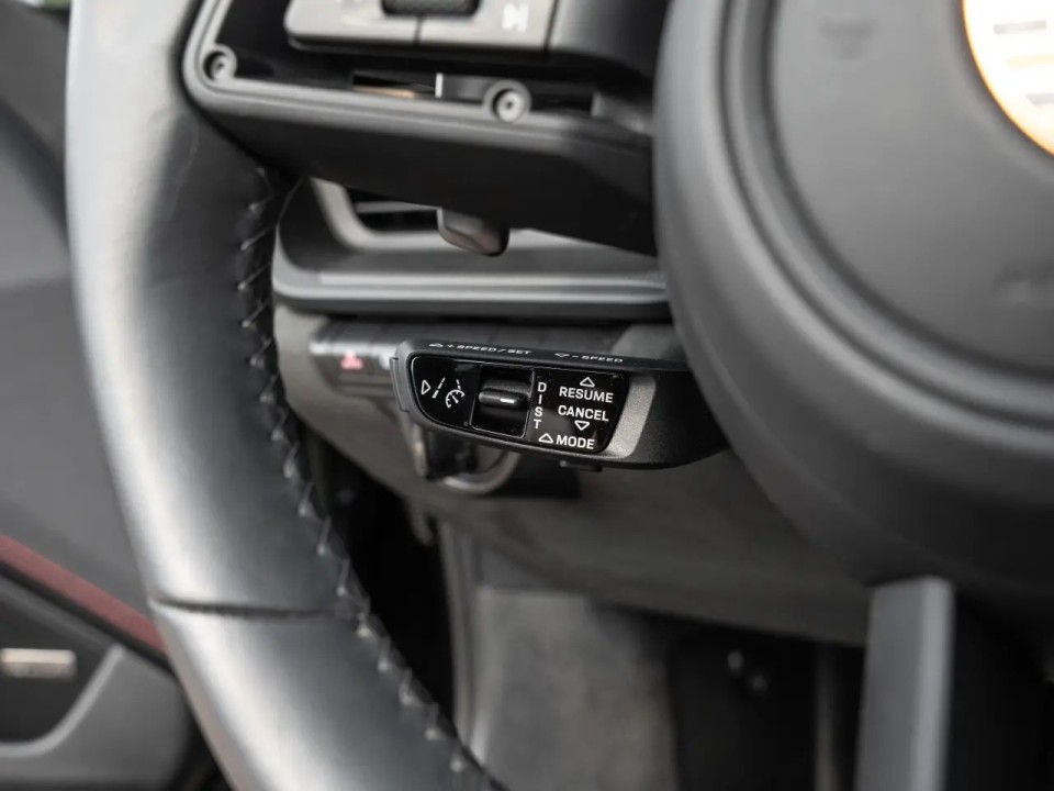 Porsche 911 Targa 4 GTS - foto 9