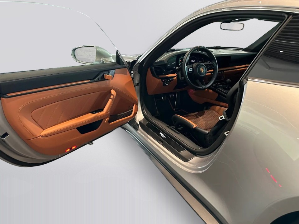 Porsche 911 S/T - foto 21