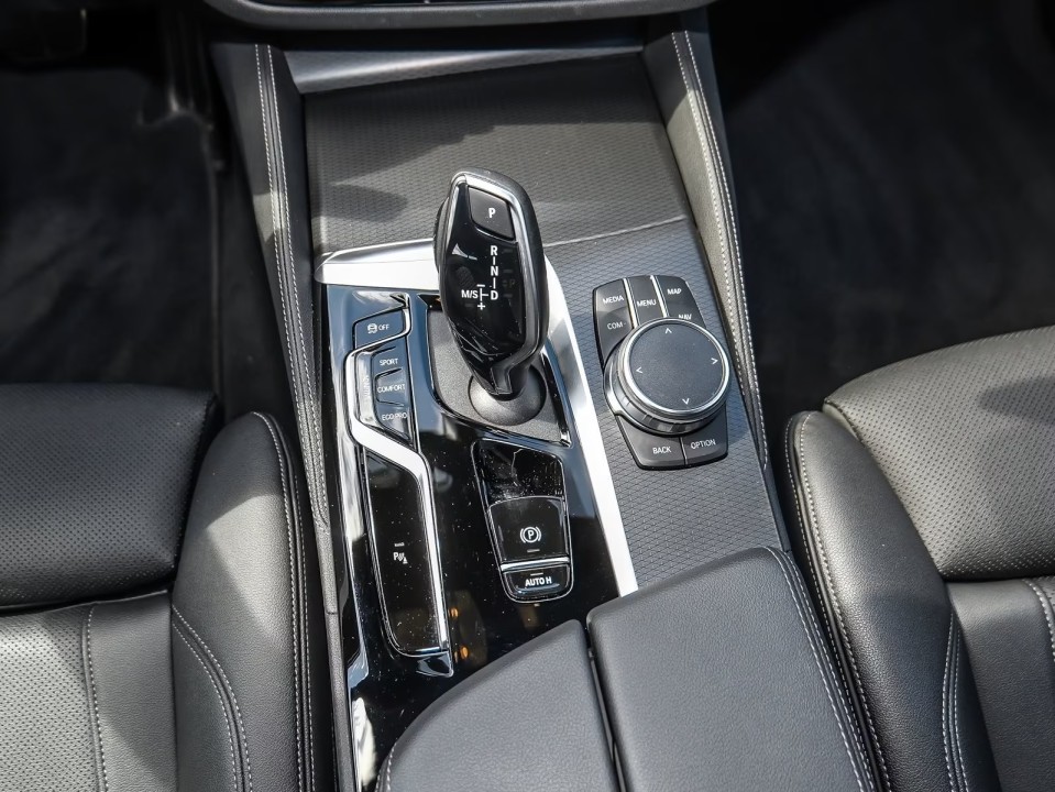 BMW Seria 5 540i xDrive M Sport - foto 16