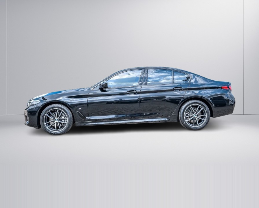 BMW Seria 5 540i xDrive M Sport - foto 6