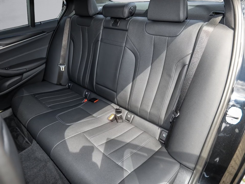 BMW Seria 5 540i xDrive M Sport - foto 19