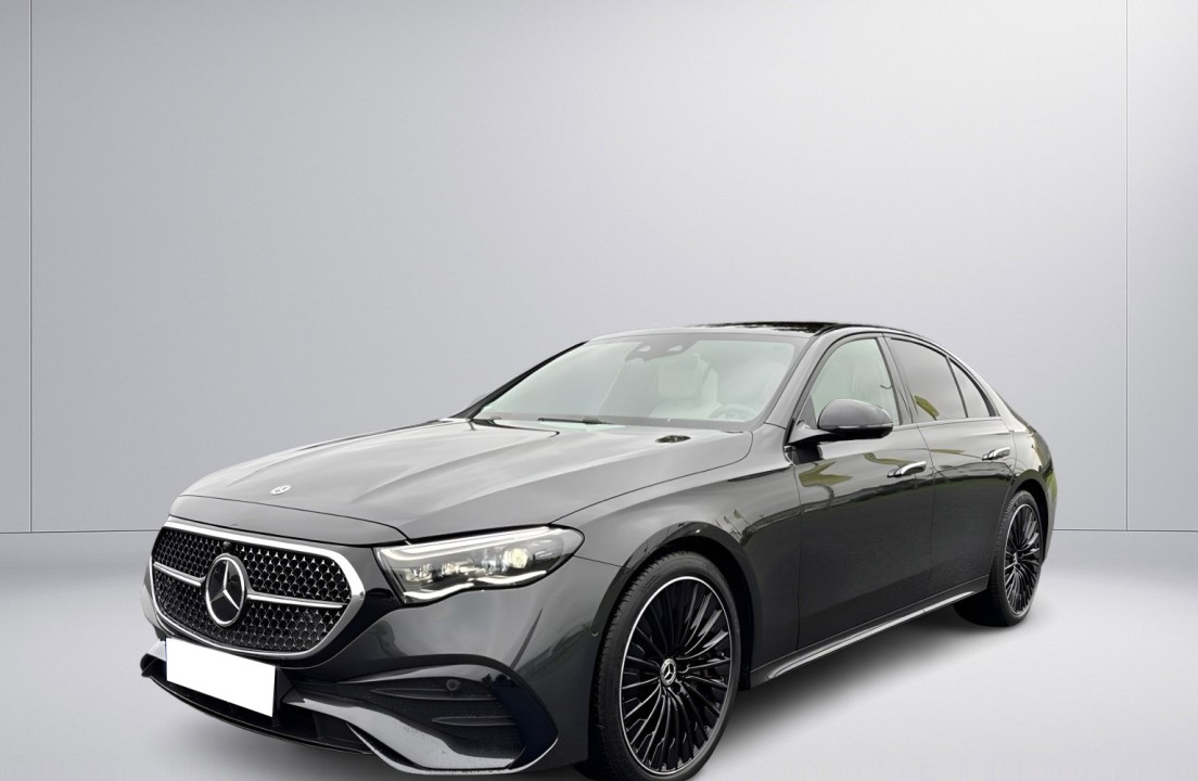 Mercedes-Benz E 220d 4MATIC AMG (2)