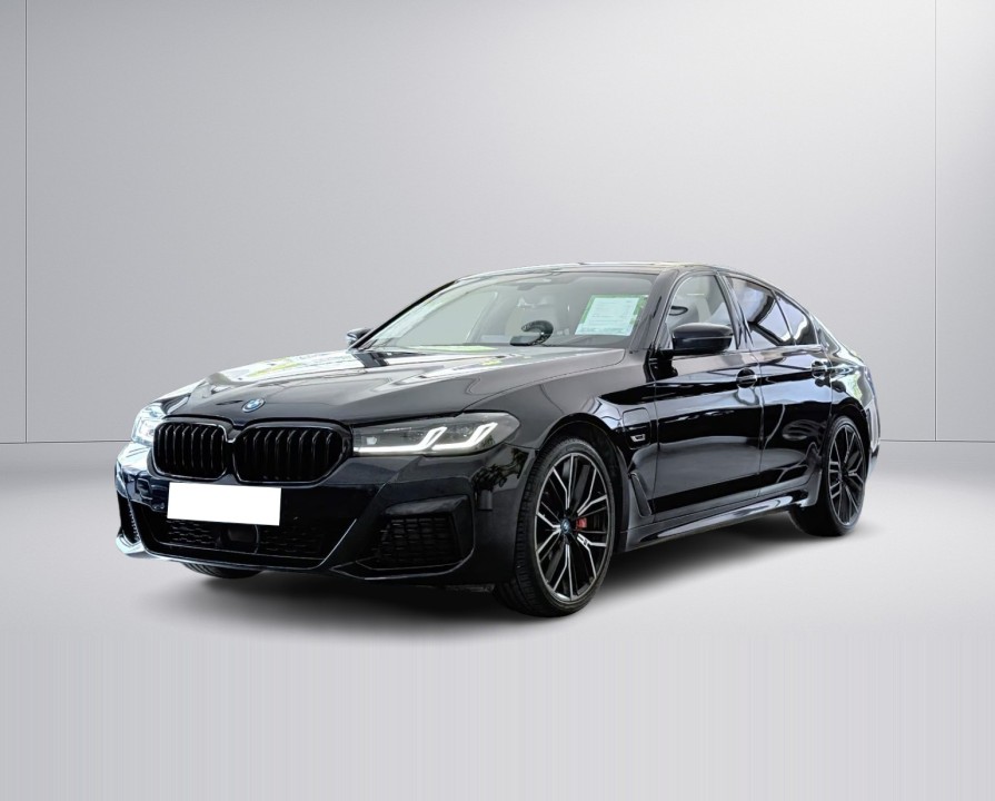 BMW Seria 5 545e xDrive M Sport (5)