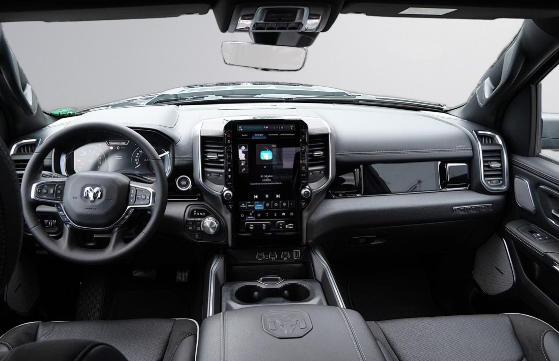 Dodge RAM 1500 Laramie - foto 9