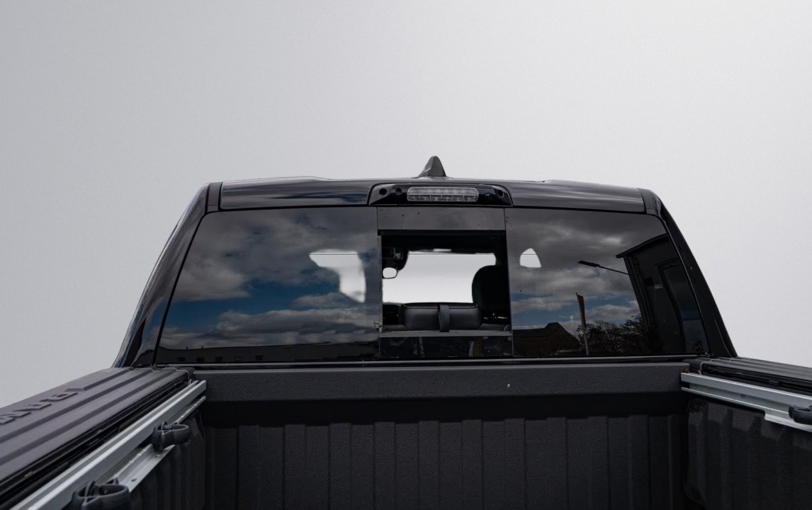 Dodge RAM 1500 Laramie - foto 18
