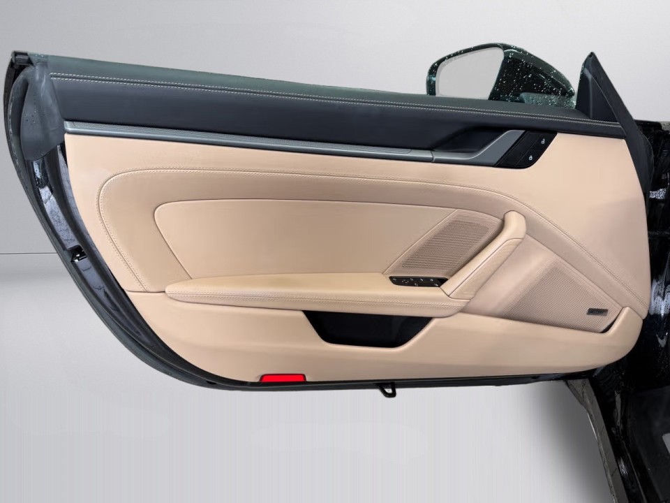 Porsche 911 Carrera 4 Cabriolet - foto 25