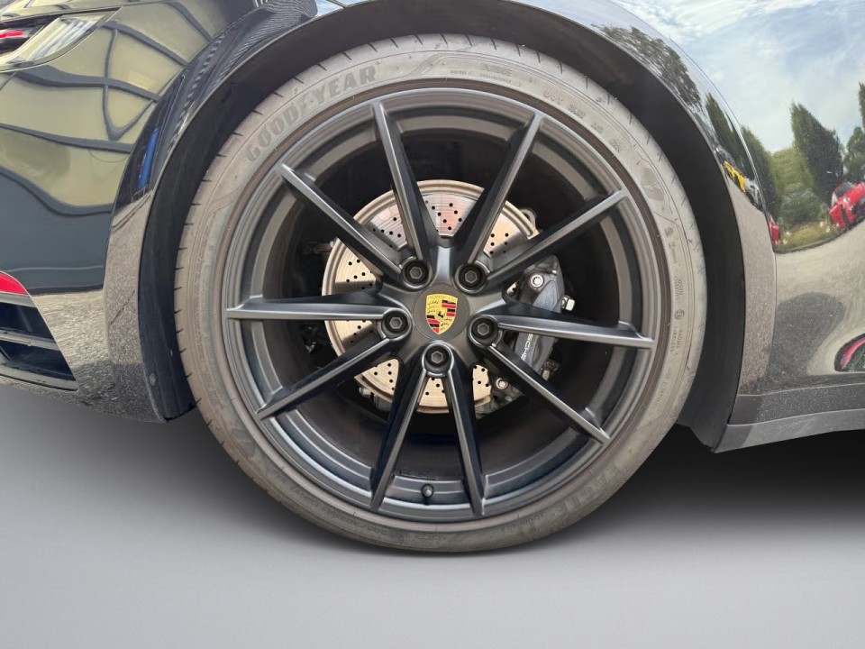 Porsche 911 Carrera 4 Cabriolet - foto 31