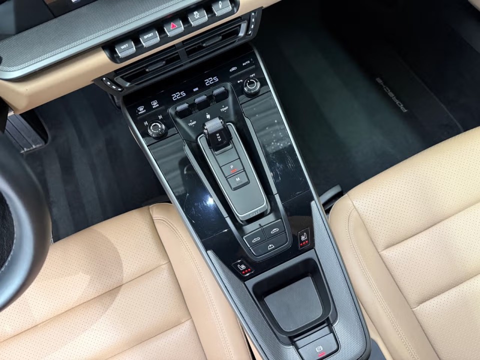 Porsche 911 Carrera 4 Cabriolet - foto 18