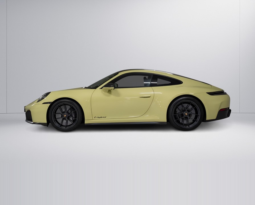 Porsche 911 Carrera GTS (3)