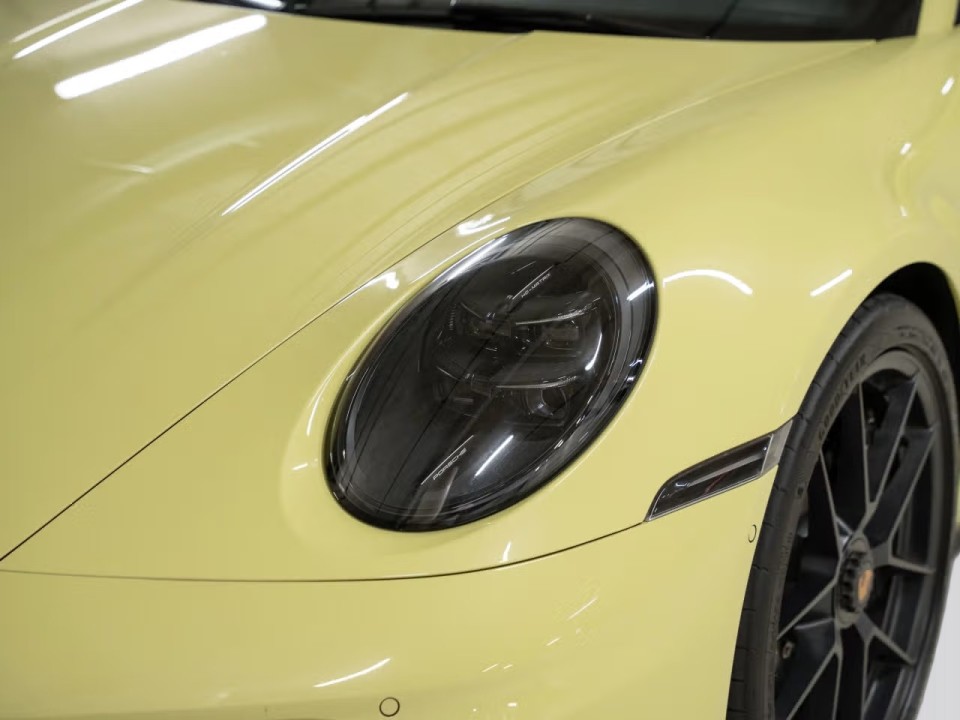 Porsche 911 Carrera GTS - foto 32