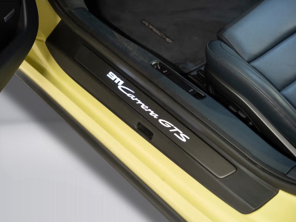 Porsche 911 Carrera GTS - foto 28