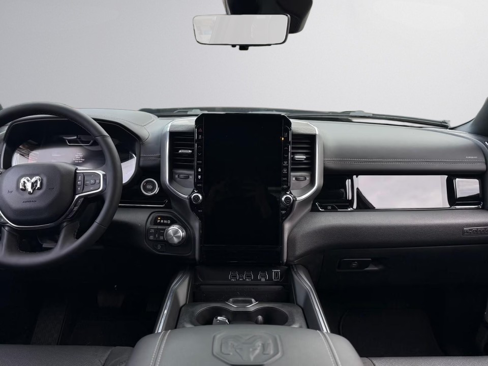 Dodge RAM 1500 Laramie - foto 17