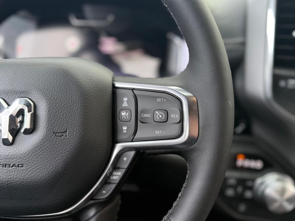 Dodge RAM 1500 Laramie - foto 21