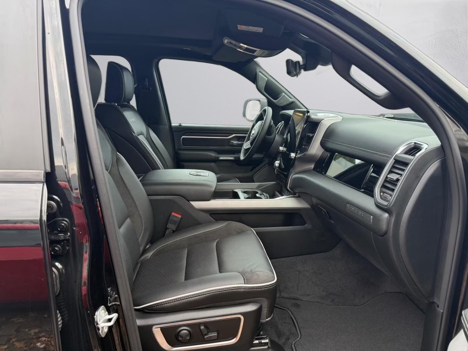 Dodge RAM 1500 Laramie - foto 15