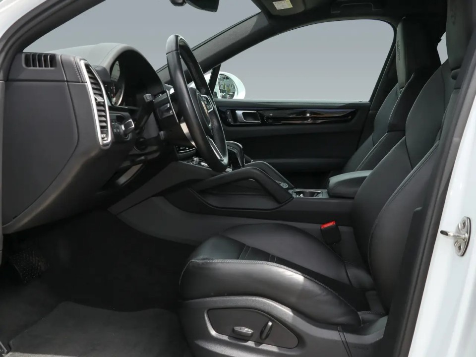 Porsche Cayenne Coupe E-Hybrid Platinum Edition - foto 13