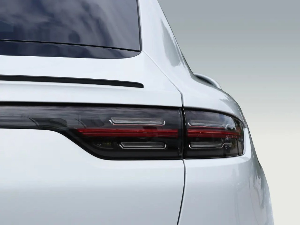 Porsche Cayenne Coupe E-Hybrid Platinum Edition - foto 27