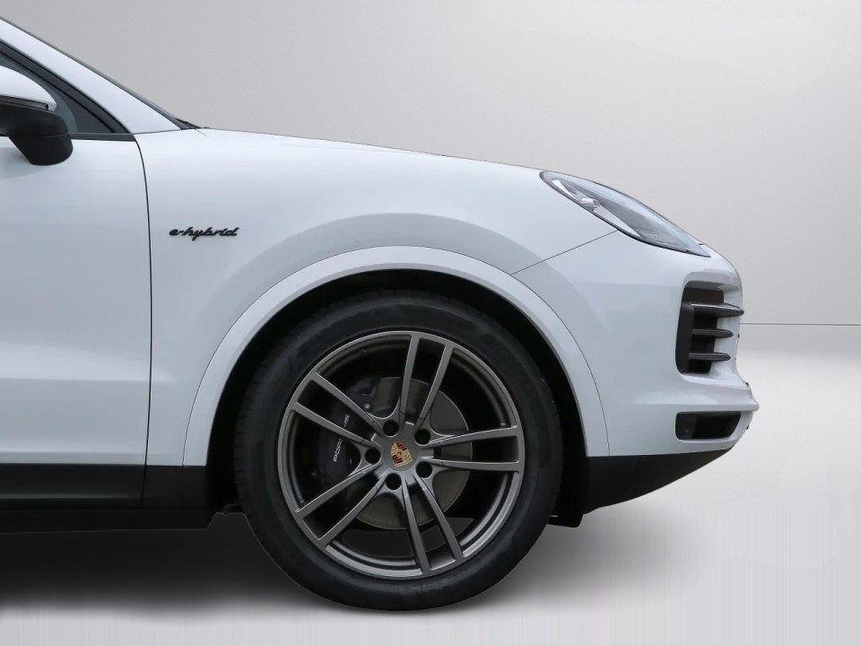 Porsche Cayenne Coupe E-Hybrid Platinum Edition - foto 30