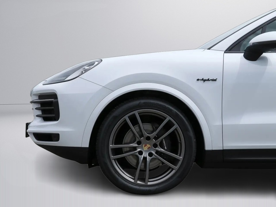 Porsche Cayenne Coupe E-Hybrid Platinum Edition - foto 29