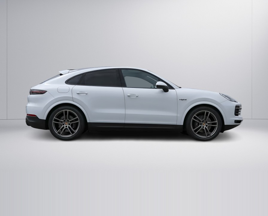 Porsche Cayenne Coupe E-Hybrid Platinum Edition (2)