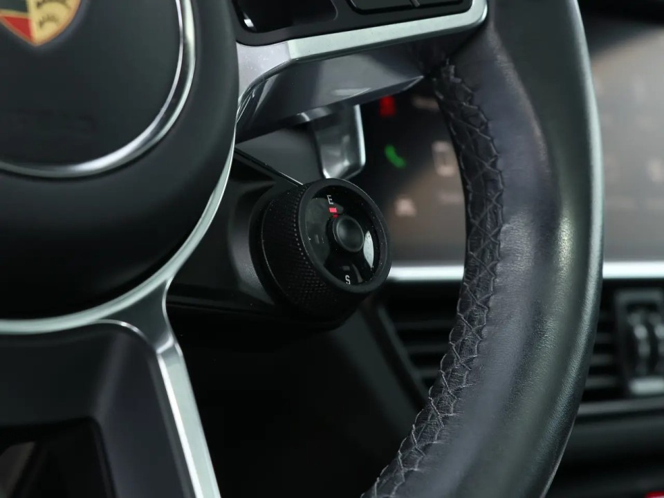 Porsche Cayenne Coupe E-Hybrid Platinum Edition - foto 15