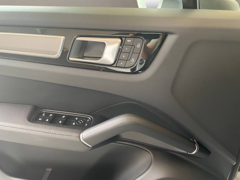 Porsche Cayenne Coupe E-Hybrid Platinum Edition - foto 18