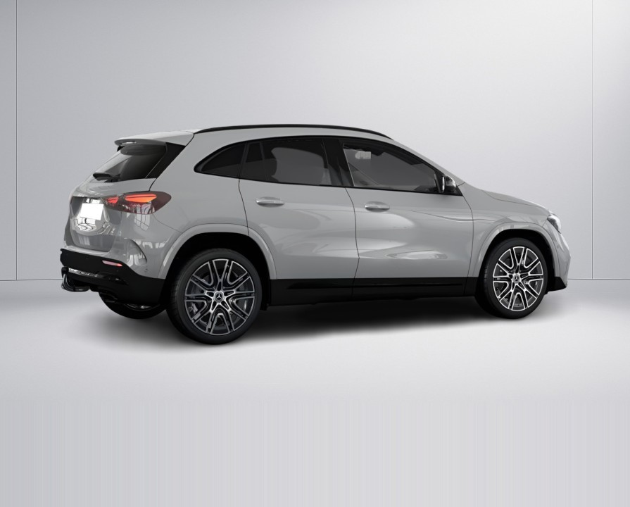 Mercedes-Benz GLA 200 AMG Line (4)