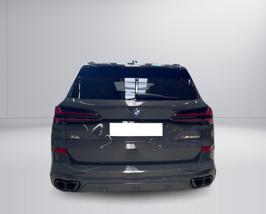 BMW X5 M60i (5)