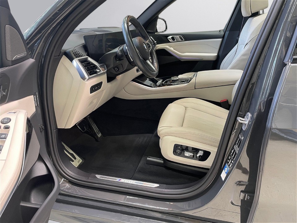 BMW X5 M60i - foto 8
