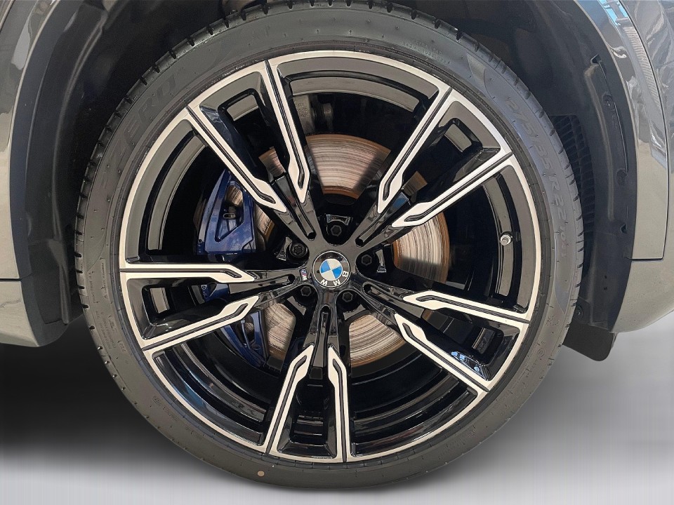 BMW X5 M60i - foto 14