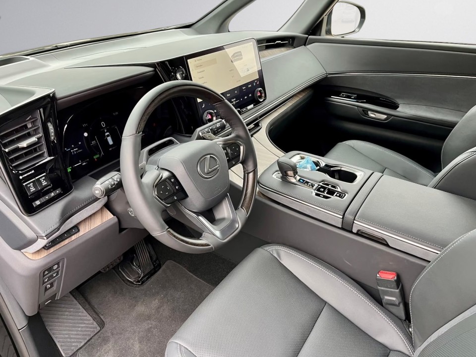 Lexus LM 350h Executive - foto 10