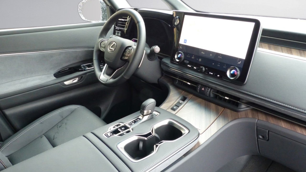 Lexus LM 350h Luxury - foto 8