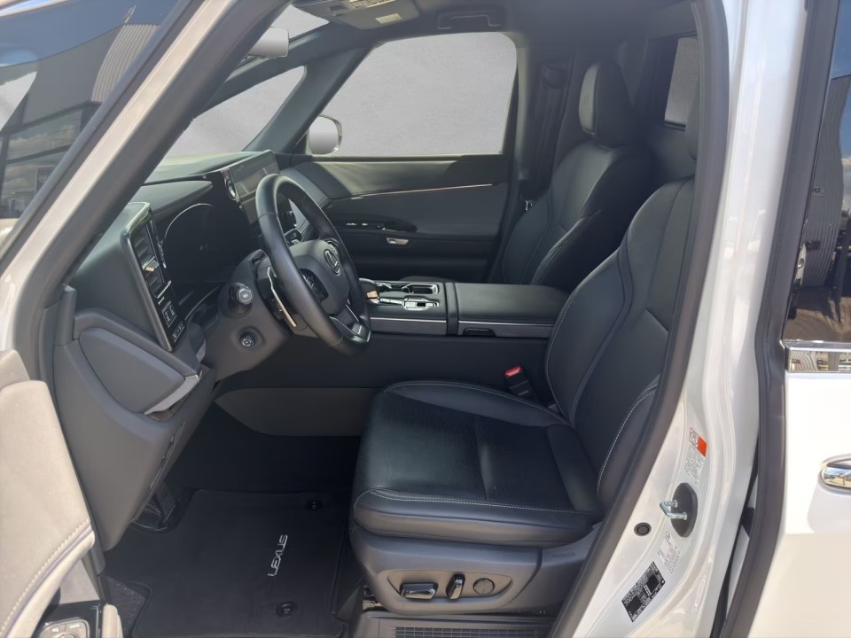 Lexus LM 350h Luxury - foto 9