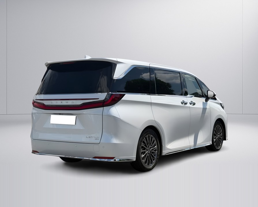 Lexus LM 350h Luxury (3)