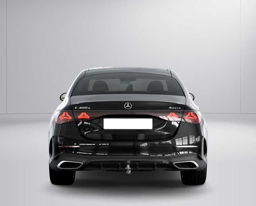 Mercedes-Benz E 300e 4MATIC AMG - foto 9