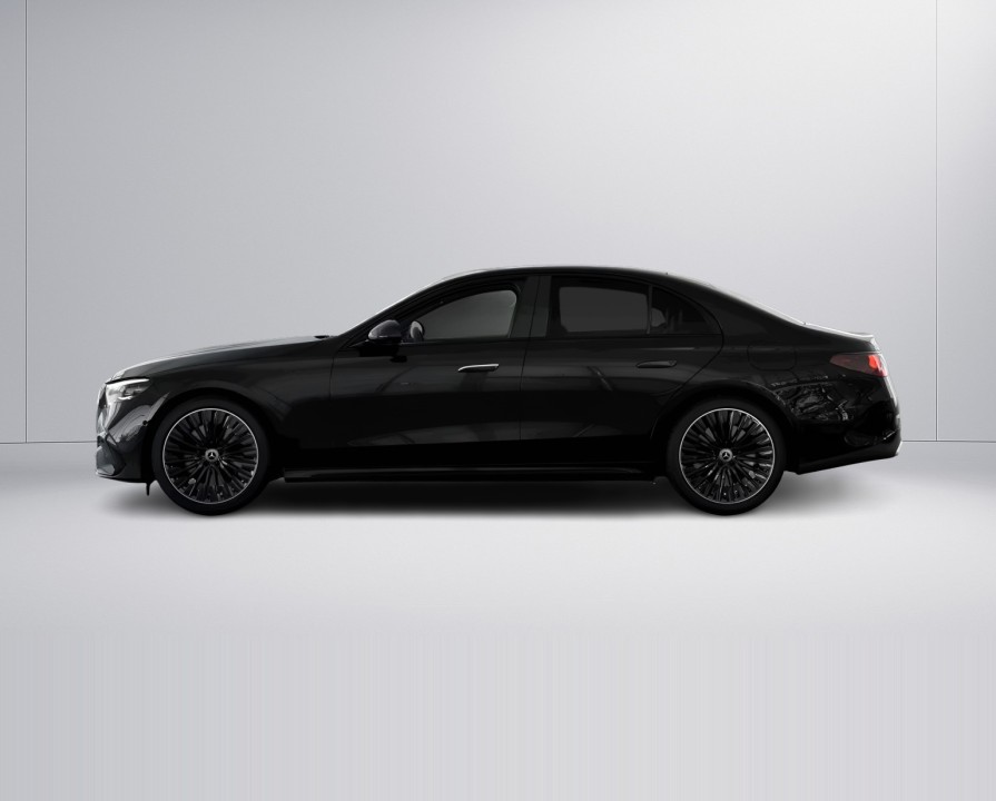 Mercedes-Benz E 300e 4MATIC AMG - foto 10