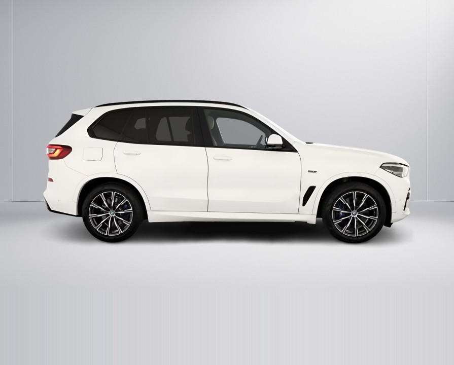 BMW X5 xDrive45i M-SPORT (2)