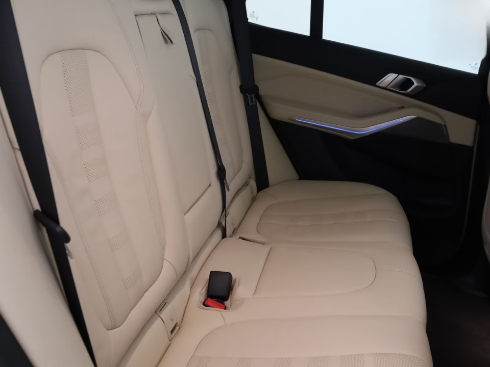 BMW X5 xDrive45i M-SPORT - foto 22