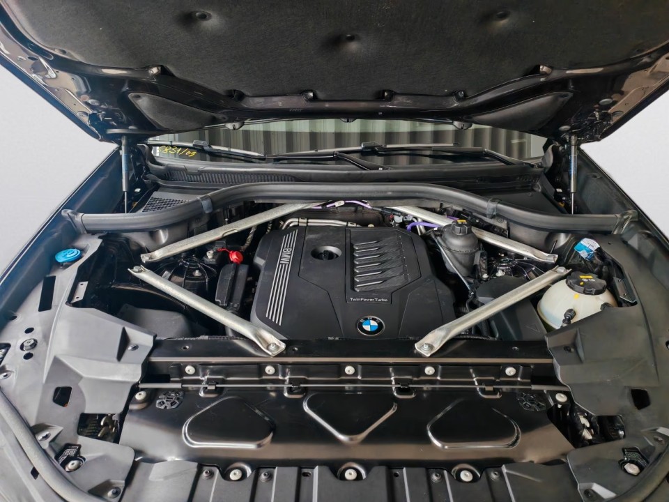 BMW X5 xDrive40i xLine - foto 24