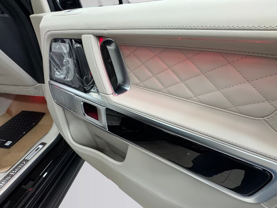 Mercedes-Benz G 450d AMG Line - foto 38