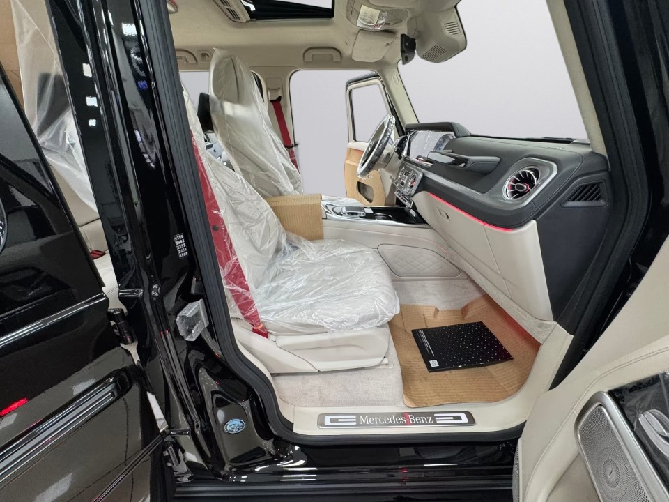 Mercedes-Benz G 450d AMG Line - foto 11